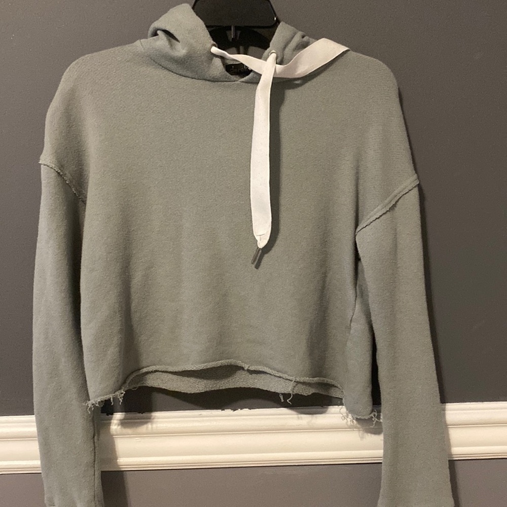 Hooded crop top